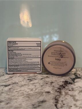 jane iredale Amazing Base Loose Mineral Powder - Ivory